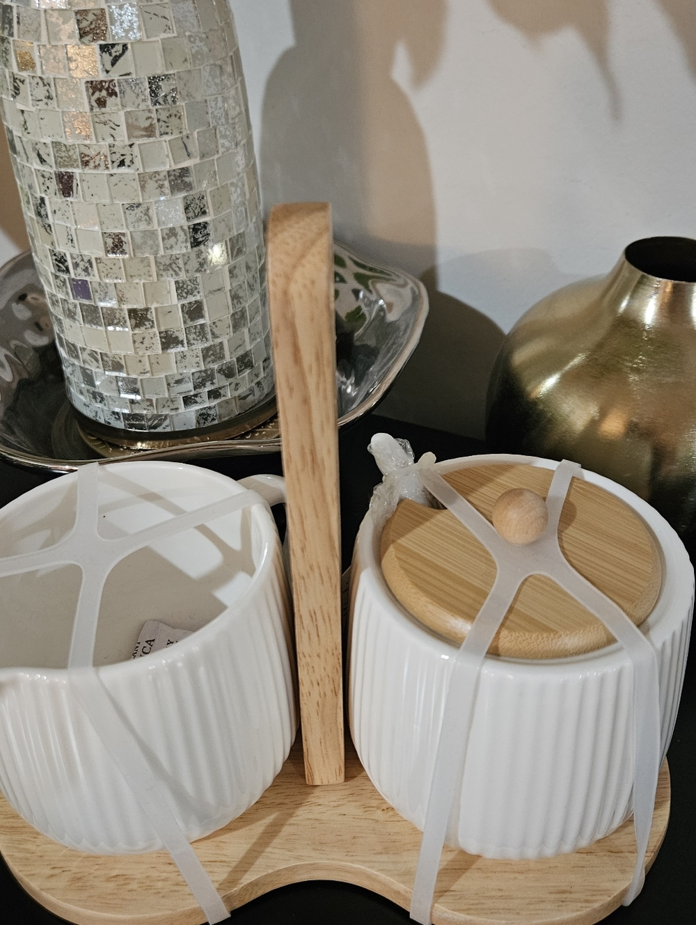 Chic White Ceramic Sugar and Creamer Set with Bamboo Stand - Picture 2 of 7